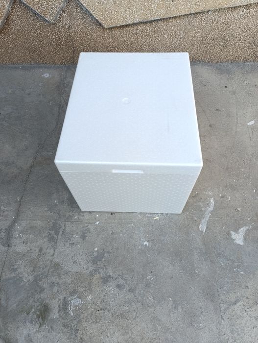 Термоконтейнер коробка сотилади