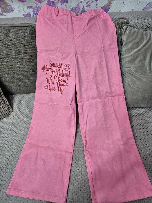 Розов панталон за момиче