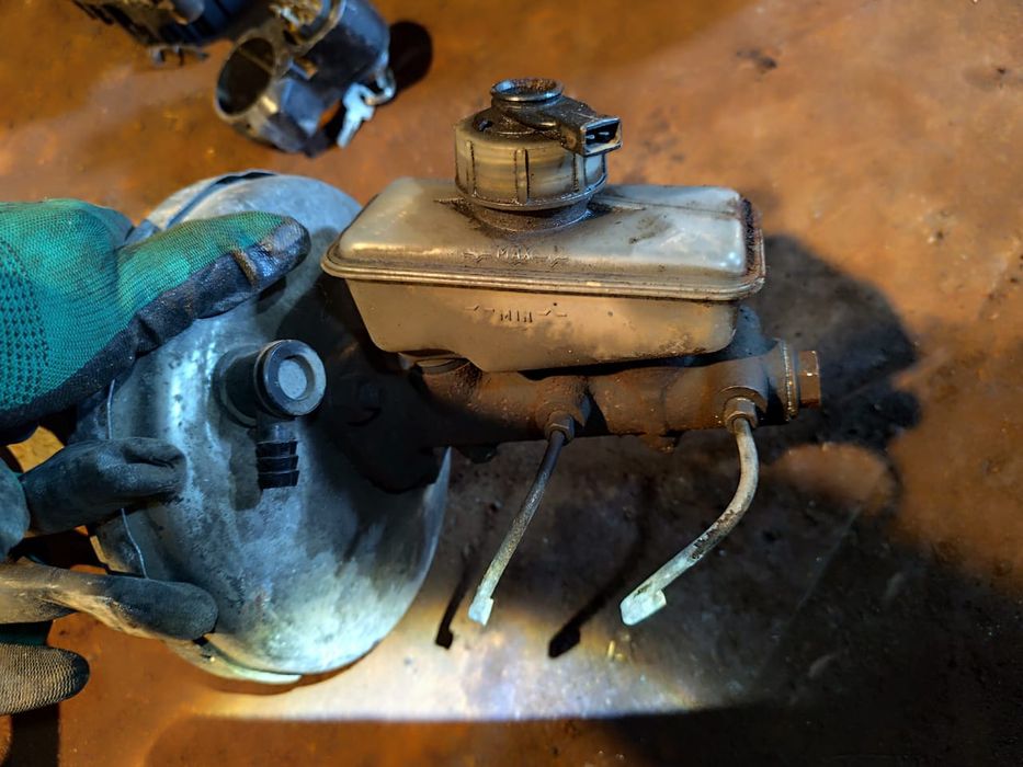 Тормозной вакуум волга