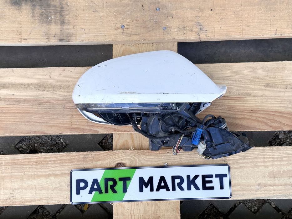 Дясно огледало СЧУПЕНО AUDI A6 4G C7