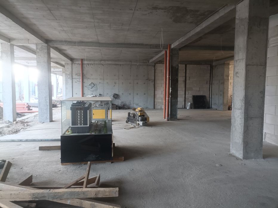 Аренда нежилые помещения. Первая линия