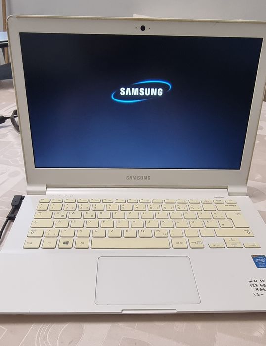 Лаптоп Samsung Notebook 12,5 инча