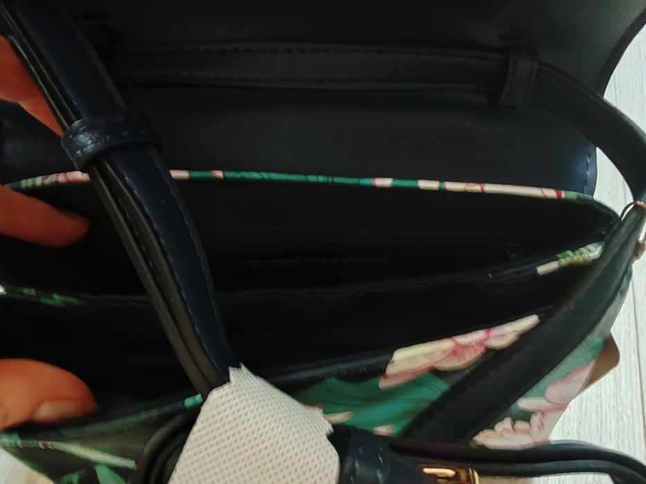 Vând poșetă Accessorize nouă cu eticheta