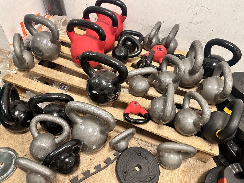Kettlebell fier de la 4 kg la 32 kg 15 ron kg, negociabil la mai multe