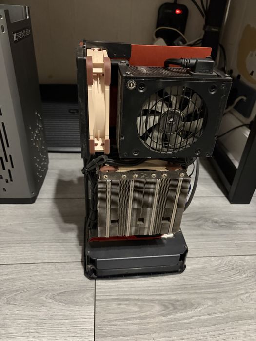 Mini-itx Корпус для пк Louqe RAW s1