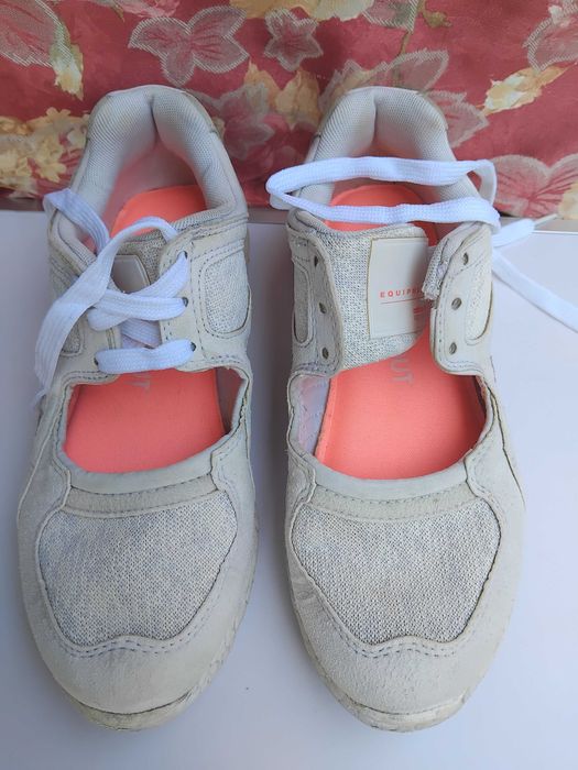 Летни дамски маратонки Adidas Equipment Racing 91 16 BA7590