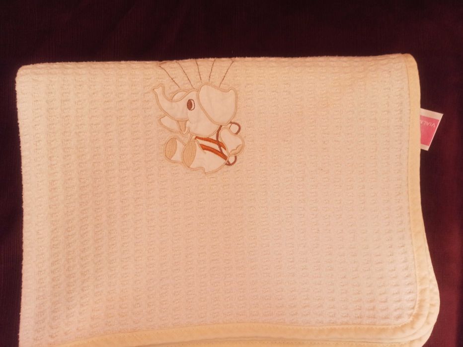 Продавам испански памучни бебешки одеялца - 2бр.