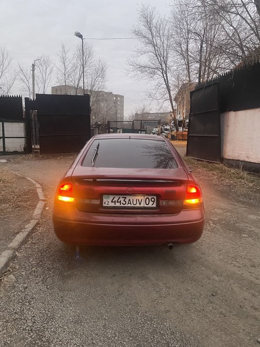 Продам мазду 626 кронос