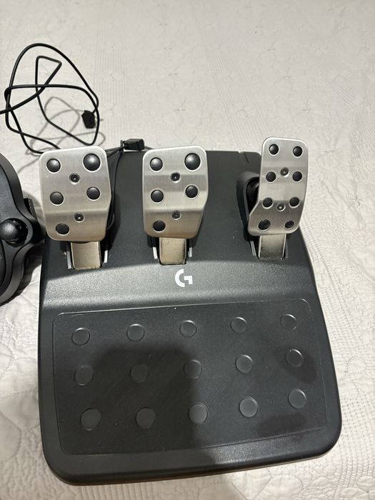 Vand Volan cu pedale si schimbator Ps/PC