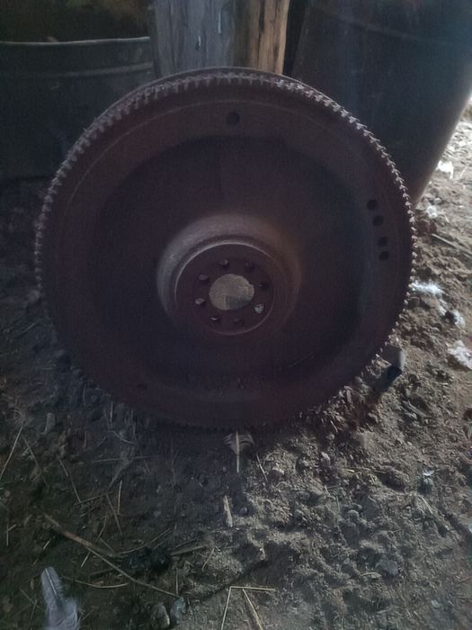 Запчасти на трактор т-16