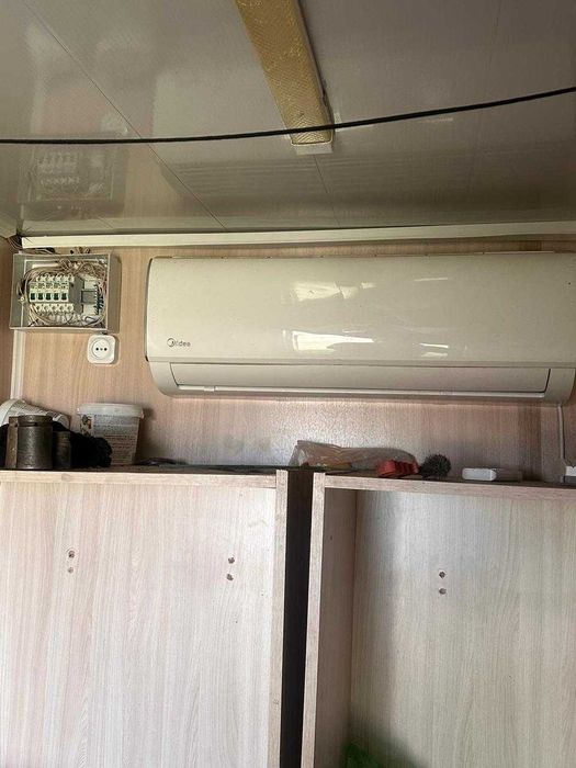 продам жилой контейнер вагончик .