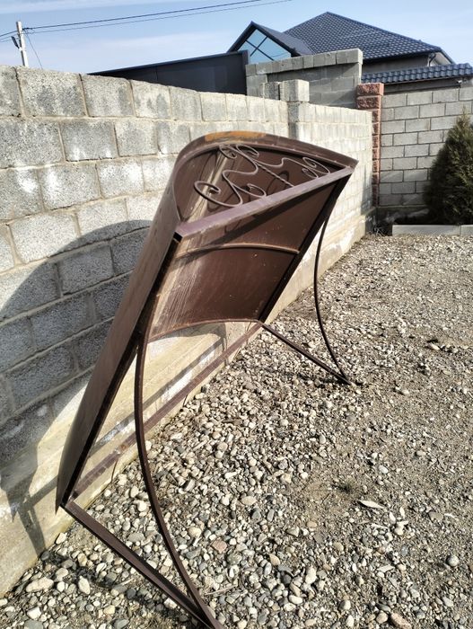 Козырек. Навес.  на наружны дверь ,метал