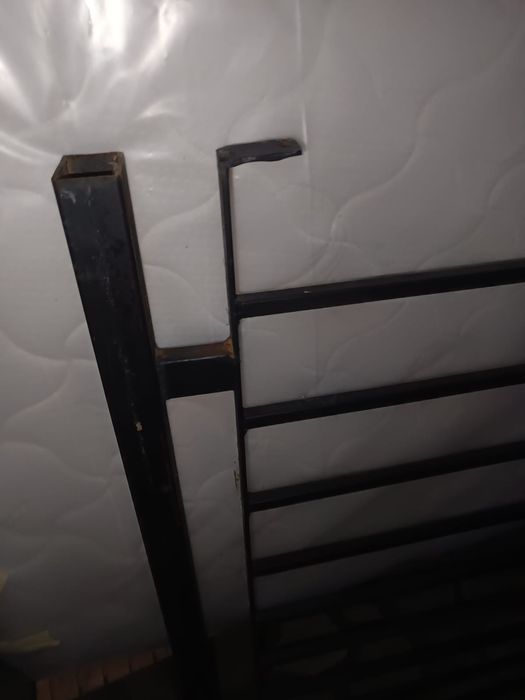 Grilaj Balcon Metalic in stare foarte buna