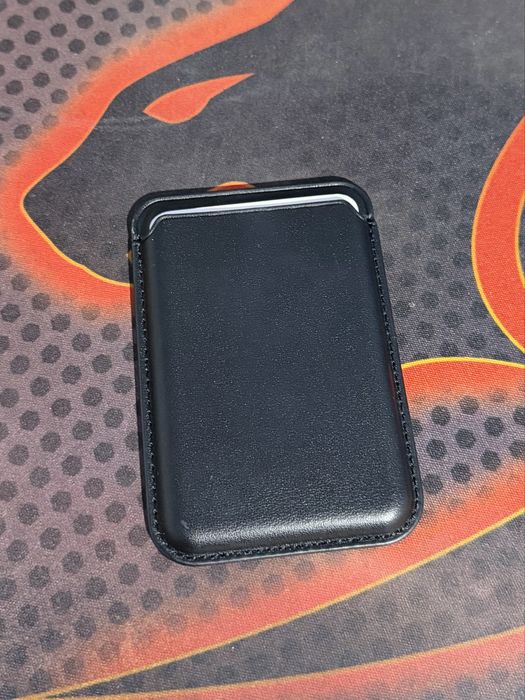 cardholder за телефон с магнит