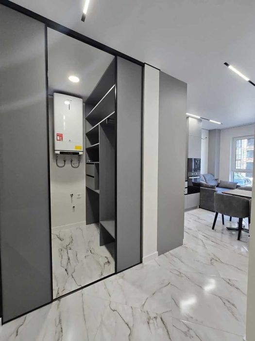 Дава се под наем Двустаен апартамент в София, Зона Б-18 - 58 кв.м за 663 € - Снимка #2