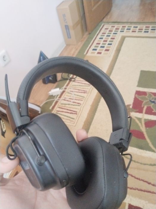 Наушник Marshall