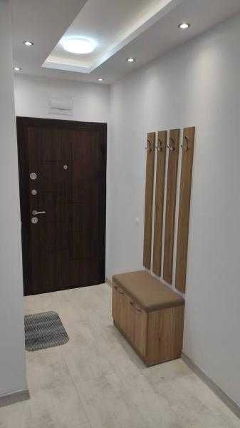 Дава се под наем Двустаен апартамент в Бургас, Лазур - 68 кв.м за 765 € - Снимка #5