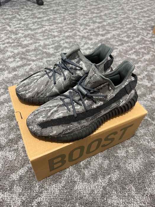 Adidas Yeezy Boost v2 Dark Salt