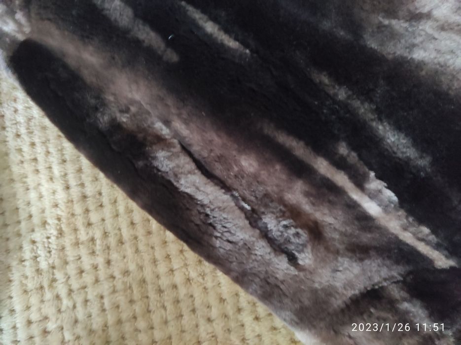 Продам шубу мутон с норкой