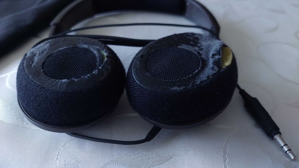 Слушалки Sennheiser
