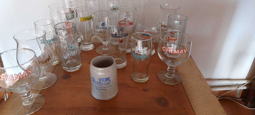 Lot colecție 23 pahare și halbe de bere (Chimay, Duvel, golden brau stiegl Mytos etc.)