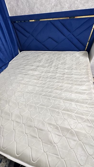 Отдам матрас 180х200