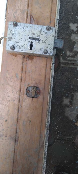 Дверь входная металлическая