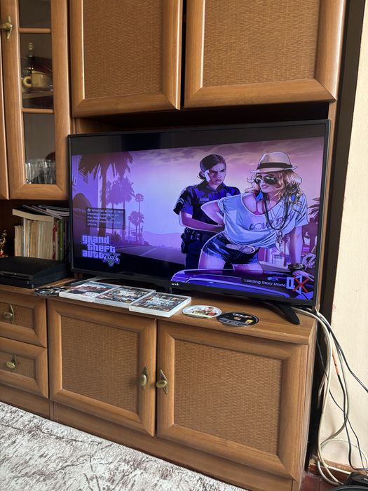 Ps 3 6 игри и 2 джойстика