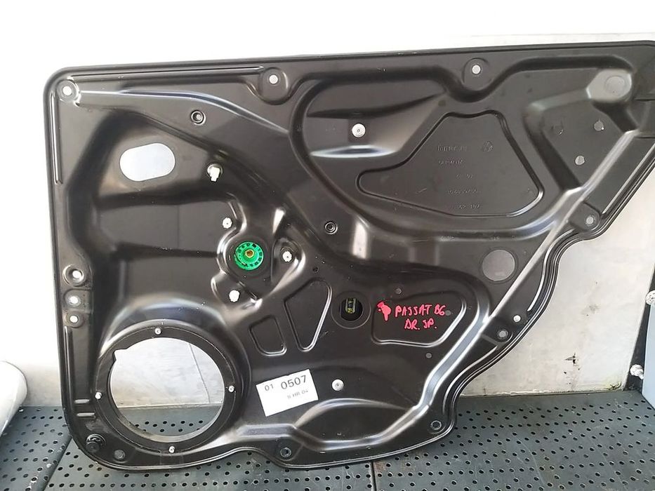 Macara geam electric dreapta spate vw passat b6 3c 3c4839756h 980862107