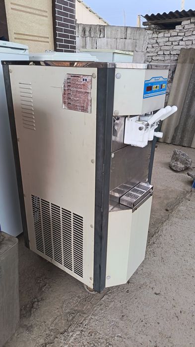 Muzqaymoq aparati sotiladi