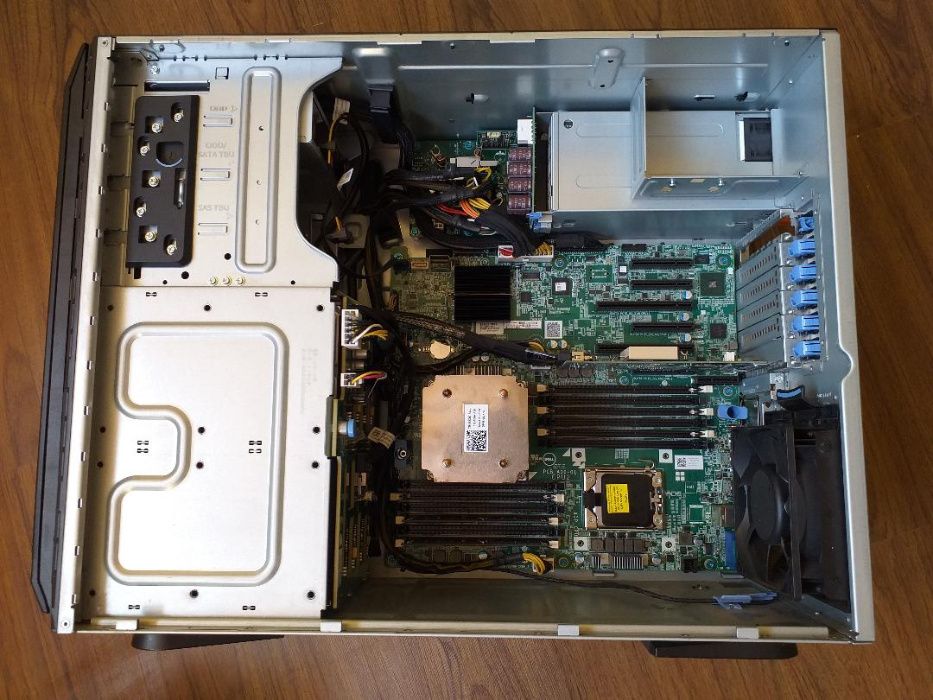 server Dell Poweredge T420 E5-2470 V2 16gb 12800R Windows server 2012