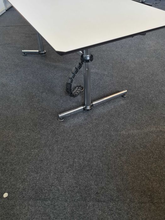 Super Promotie!!!Birou USM Haller.