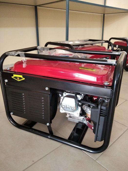 3.5 киловата Бензинов генератор за ток с Ел стартер и Дистанционно