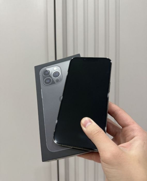 Продам Айфон 13 Про.