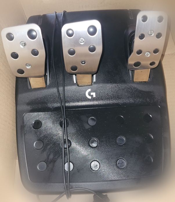 Logitech g923 със скорости Th8a shifter