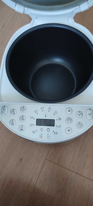 Multicooker PHILIPS seria 3000 HD4713/40 5l, 1067W,60 programe