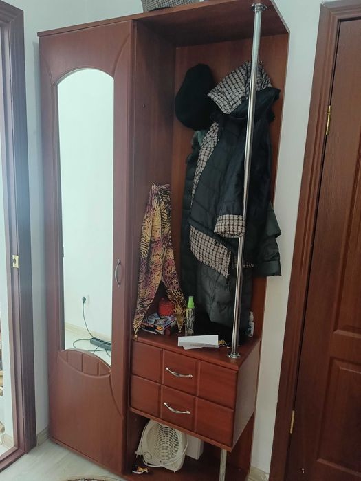 Срочно продам прихожкю