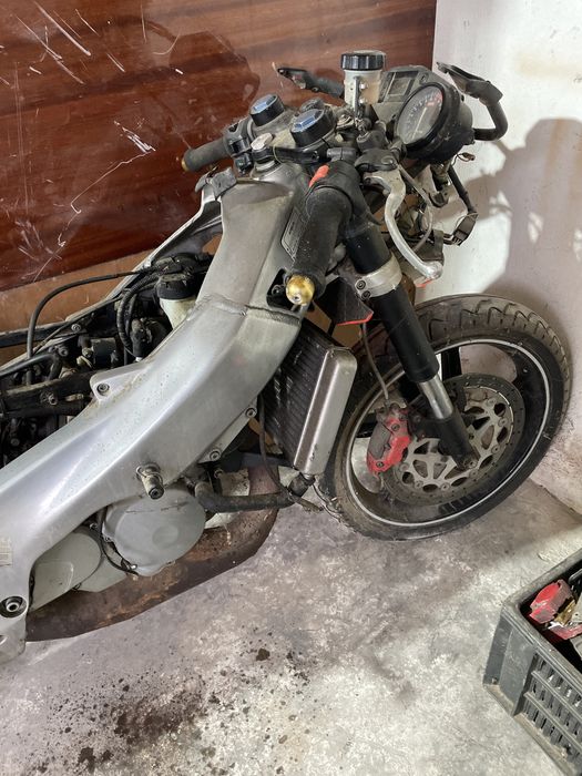 Motocicleta Aprilia pentru piese sau restaurare