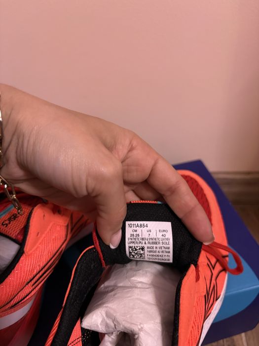 Оригинални  маратонки ASICS