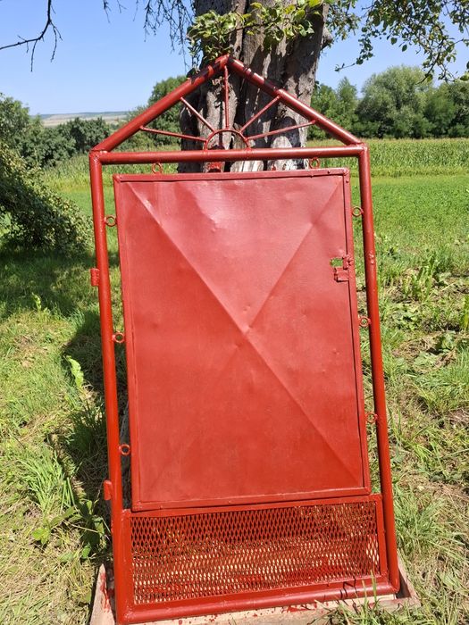 Set porți metalice - auto + pietonal , robuste și durabile din metal