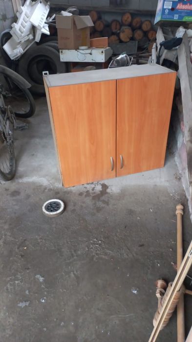 Кухонный шкаф б/у