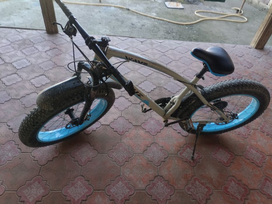 holati yaxshi skoris ishlamiydi tormizlari joyida ishliydi..