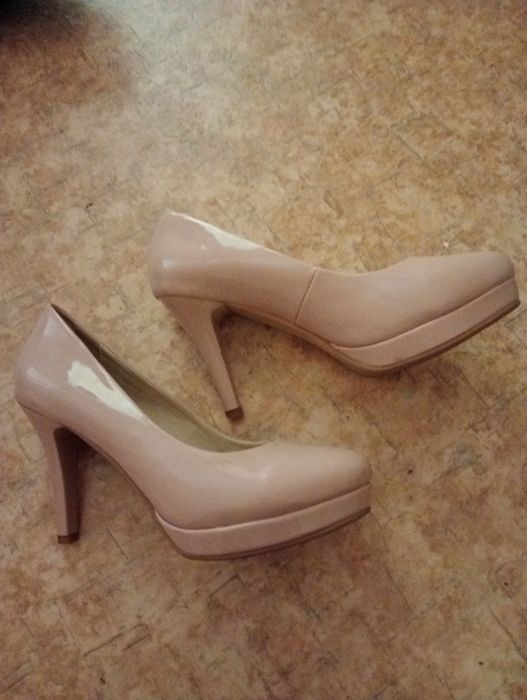 Новые туфли. Р38.