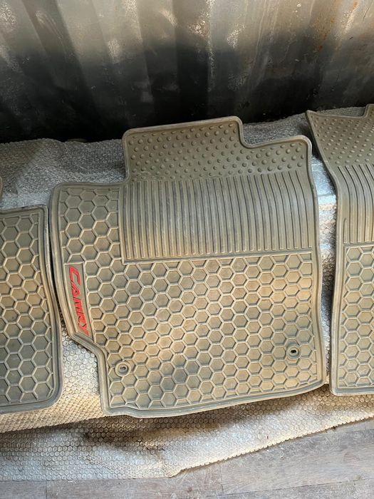 Полик сатылады..