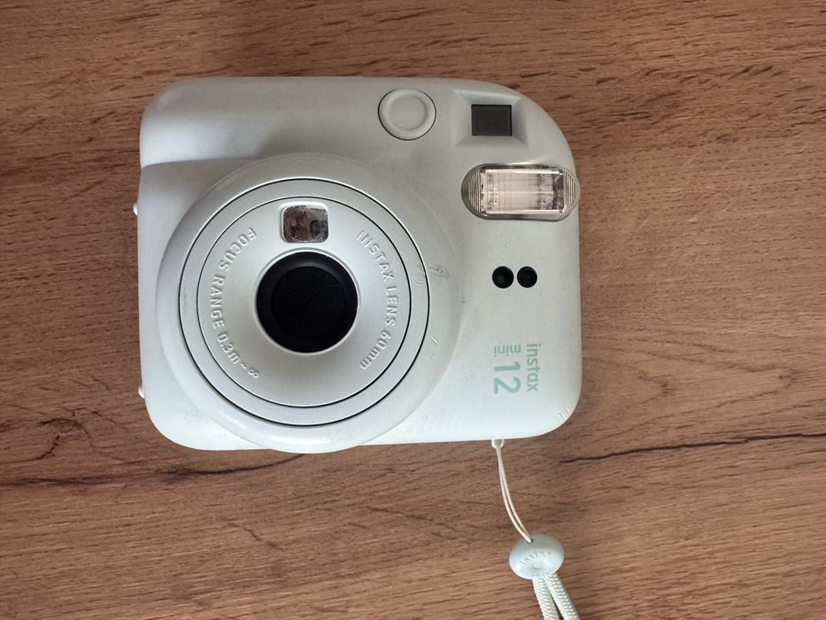 фотоапарат instax 12 mini зелен