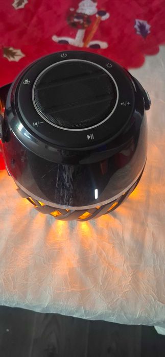 Boxe portabile si rencarcabile la priza