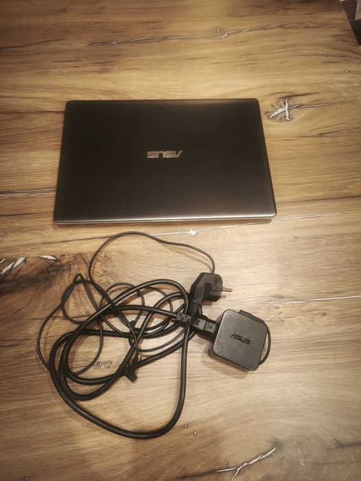 Pc laptop Asus Vivobook computer лаптоп компютър