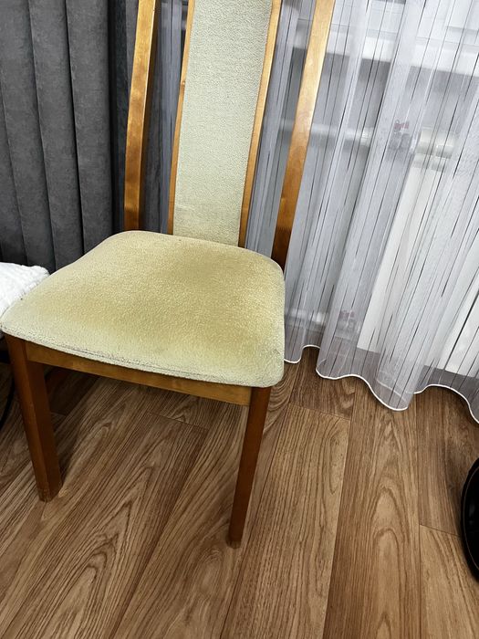 Продам стулья 5 штук