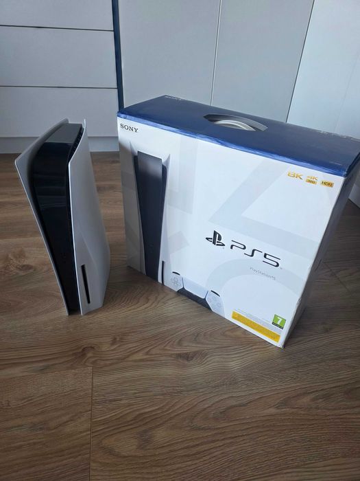 PlayStation 5 PS5 Disc Edition + controller DualSense + 15 jocuri