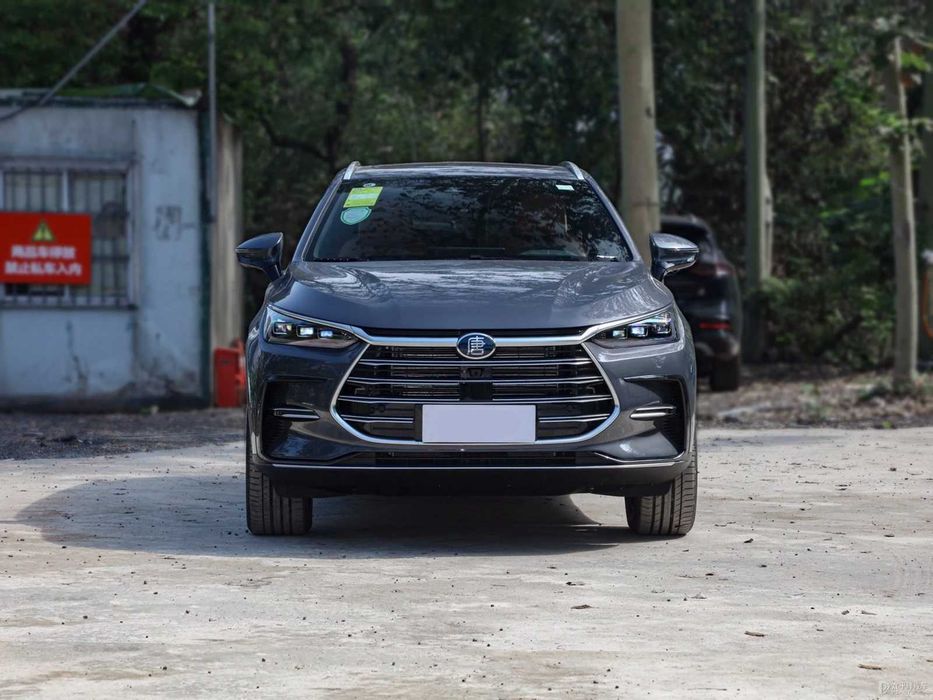 BYD Tang DM-i Chempion 2023